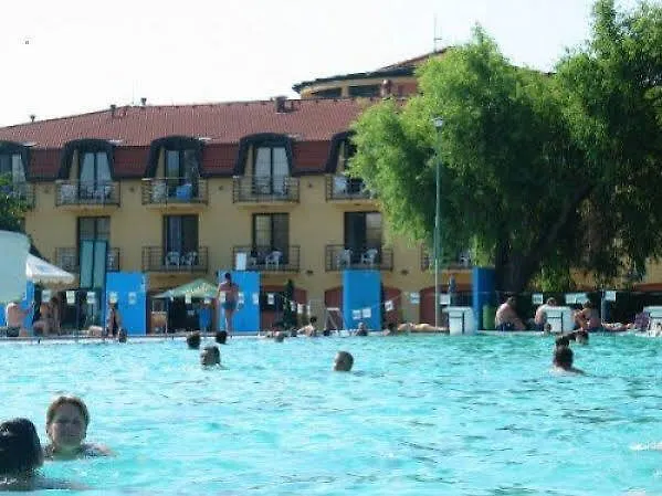 Wellness Thermal Szálloda Štúrovo
